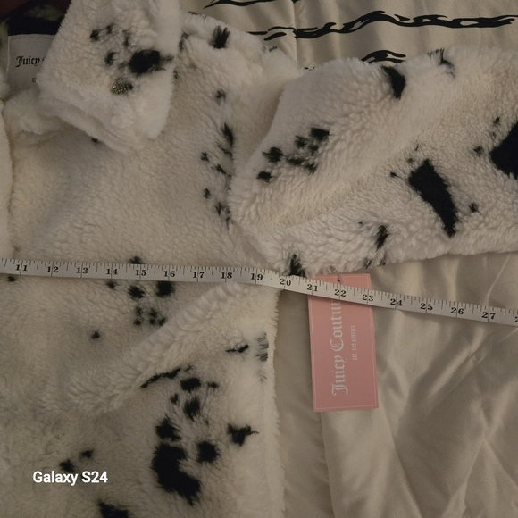 Juicy Couture White and Black Faux Fur Comfy Y2K Jacket NEW SZ XS - Picture 10 of 11